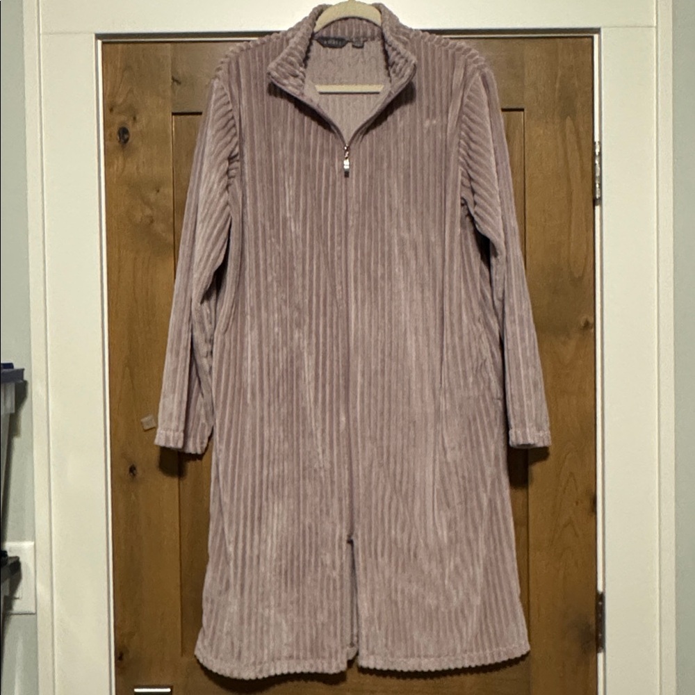 Amari sleepwear Velour Corduroy Zip Up Midi robe Womens One Size Lavender soft